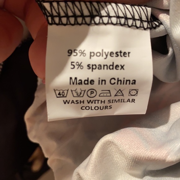 NWT Strapless top🌸🌼🌺 - Picture 8 of 8